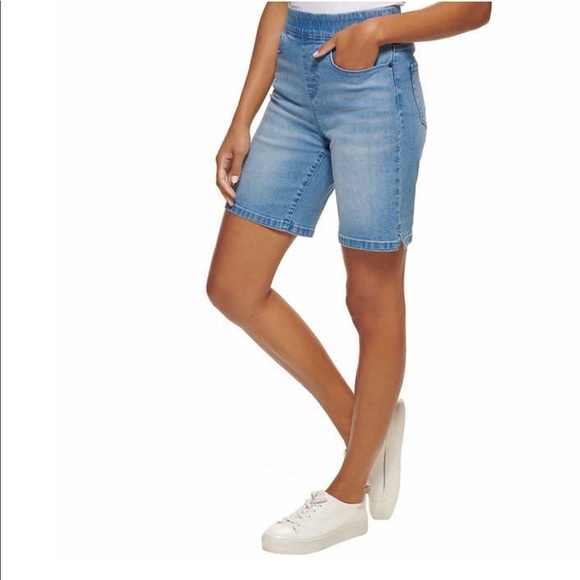 DKNY Jean Ladies' Bermuda Short Size:S - Picture 2 of 3